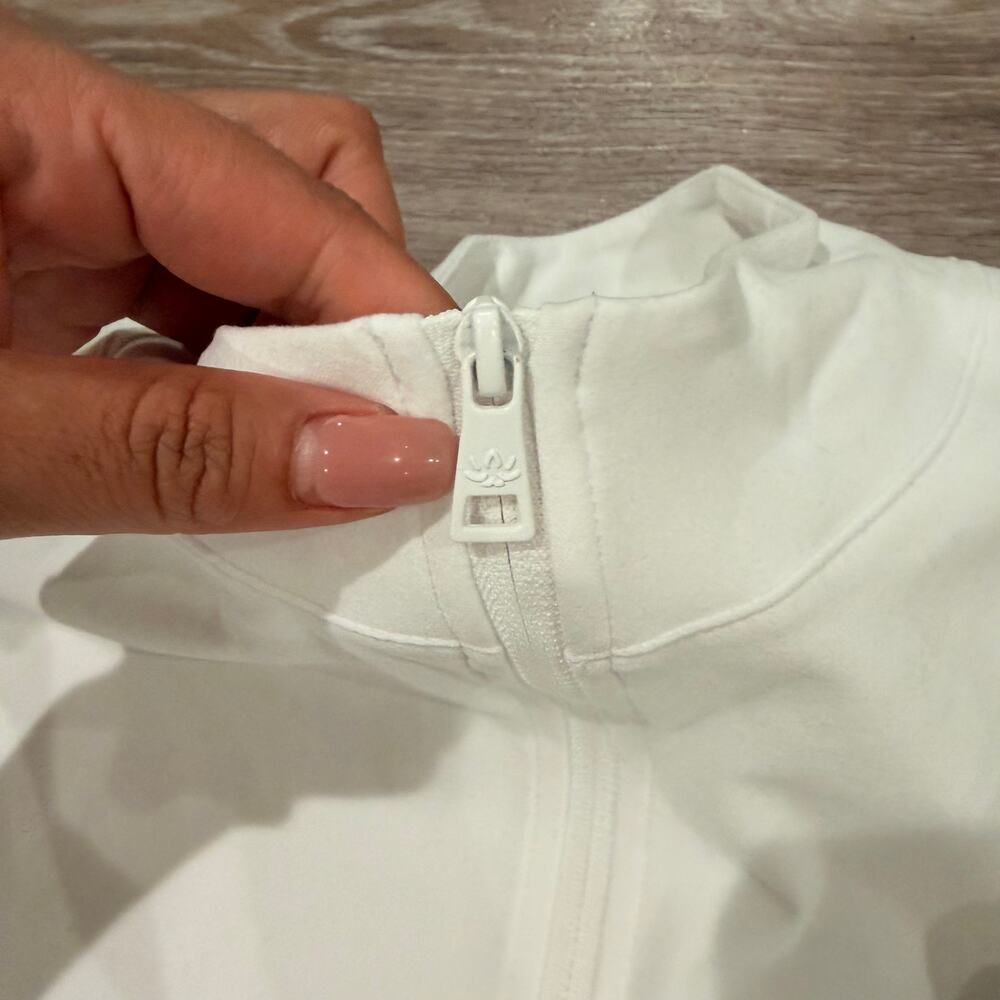 Beyond Yoga White Full ZIp Sweater Size Small - Picture 5 of 10
